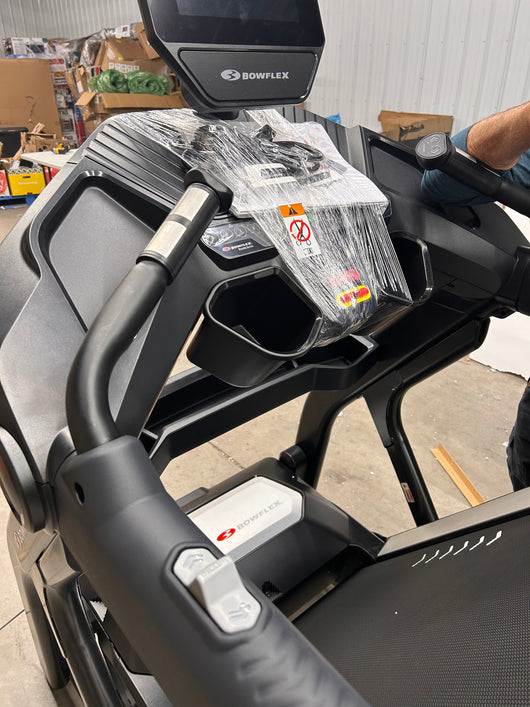 Bowflex Treadmill T10!   -Brand new & Assembled -(MUST BRING TRUCK OR TRAILER FOR PICK UP - WILL NOT UNASSEMBLE)