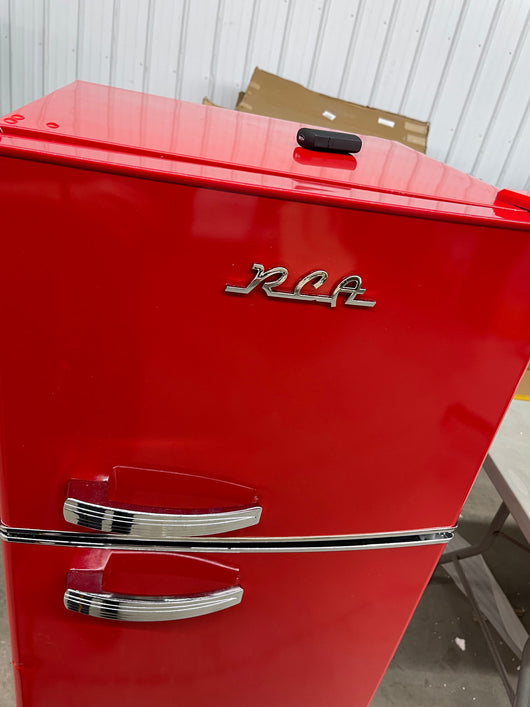 RCA RFR786-RED 2 Door Apartment Size Refrigerator with Freezer, 7.5 cu. ft, Retro Red- NEW