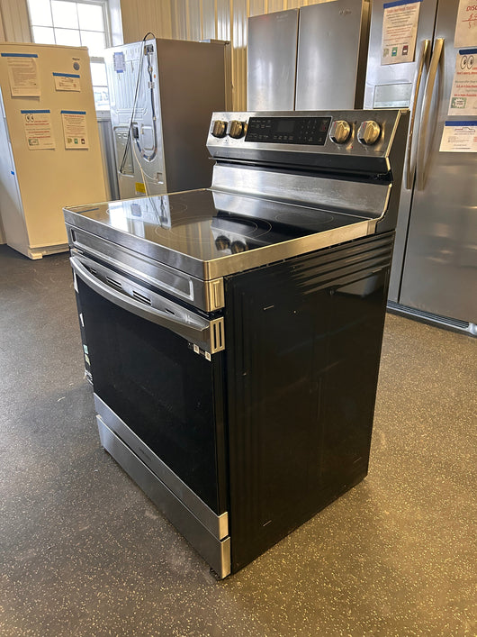 Samsung 30-in Smooth Surface 5 Elements 6.3-cu ft Self-Cleaning Air Fry Convection Oven Freestanding Electric Range (Fingerprint Resistant Stainless Steel)!  -Brand new out of the box (Power cord is not included)