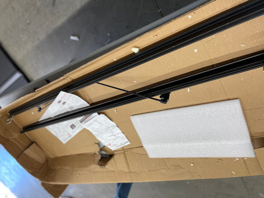 BAKFLIP MX4 TONNEAU COVER- 19-21 GM Sierra Silverado 6.7 ft bed 1500 - new but shipping damage