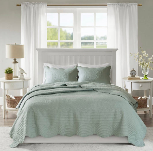Home Essence Genoa 3 Piece Reversible Scalloped Edge Coverlet Set, Green, Full/Queen- NEW IN BAG!!!!
