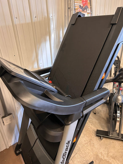 NordicTrack T Series Treadmills T 7.5 S!  -Brand new and assembled (Missing Manual book)