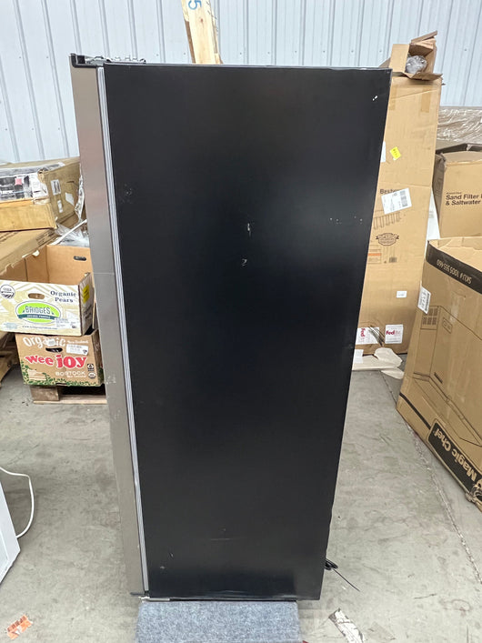 Vissani 7 cu. ft. Convertible Upright Freezer in Stainless Steel Look!! NEW OUT OF BOX, SCRATCHED AND DENTS FROM SHIPPING(PHOTOS SHOWN)!!