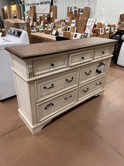 Signature Design by Ashley Realyn French Country 7 Drawer Two Tone Dresser, Chipped White and Realyn French Country 3 Drawer Nightstand with Electrical Outlets & USB Ports, Chipped White!