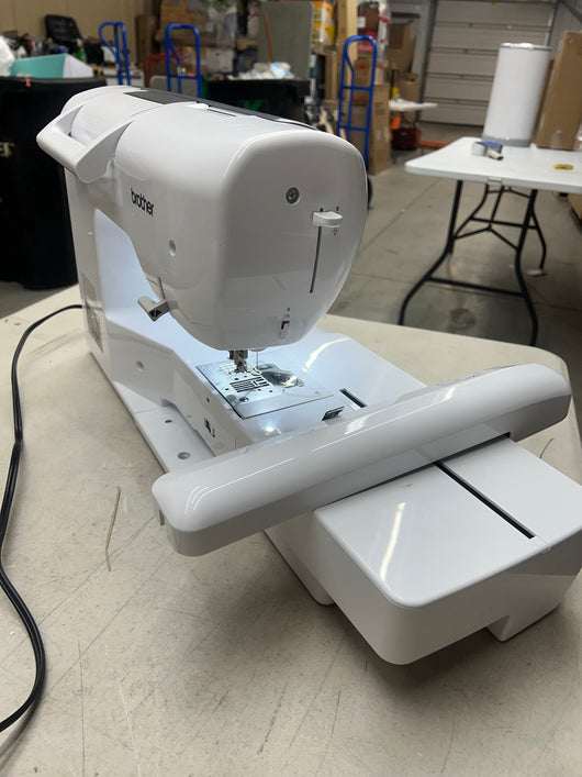 Brother Computerized Sewing and Embroidery Machine, Wireless LAN Connected, 193 Built-in Embroidery Designs, 241 Built-in Stitches, 3.7" LCD Touchscreen Display!! LIGHTLY USED(SOME MINOR ACCESSORIES ARE MISSING BUT MAJOR PARTS ARE ALL THERE)!!