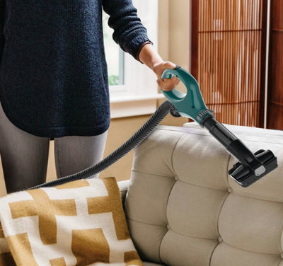 Shark Navigator Swivel Pro Pet Upright Vacuum with Self-Cleaning Brushroll!! LIGHTLY USED, VERY CLEAN(TESTED WORKS GREAT)!!