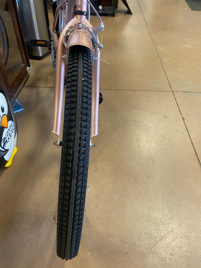 Kent 26 In. Bayside Women's Cruiser Bike, Rose Gold- NEW AND ASSEMBLED!!! (some spokes on both rims are out of adjustment but bike still rides fine!!)