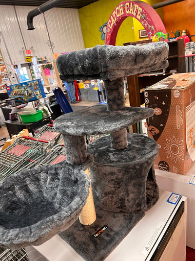 Small Cat Condo!  -Brand new and assembled