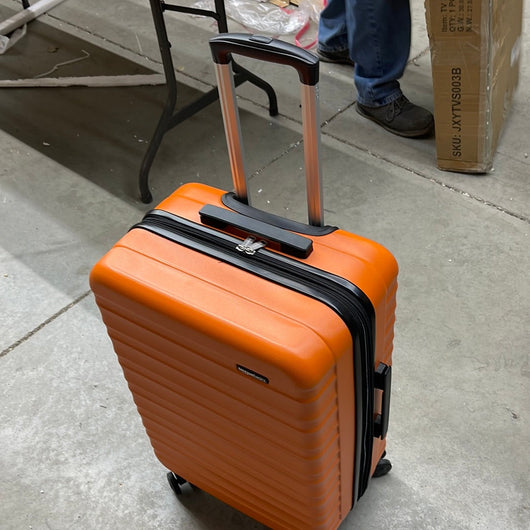 Amazon Basics 26-Inch Hardside Spinner, Orange- new