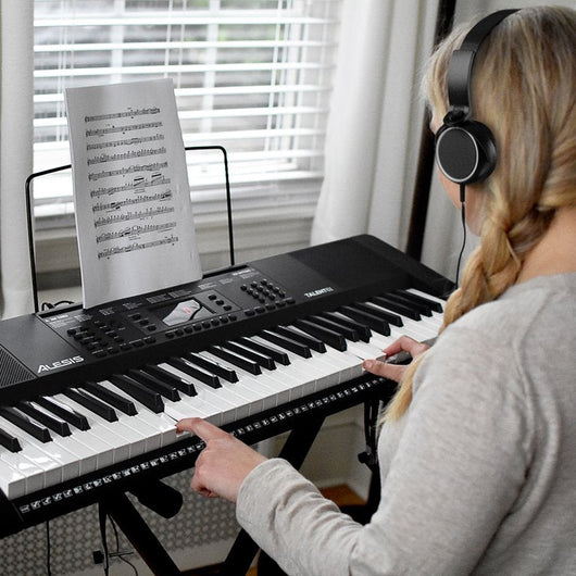 Alesis Talent 61-Key Portable Keyboard with Built-In Speakers**New in Box**