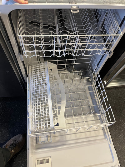 Whirlpool Front Control 24-in Built-In Dishwasher (Black) ENERGY STAR, 55-dBA Item #838383 Model #WDF330PAHB. Used - return from major department store- good condition