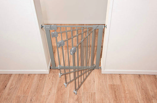 Safety 1st Easy Install Auto-Close Baby Gate with Pressure Mount Fastening, Grey- NEW IN BOX!!!!