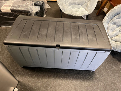 Keter Novel Outdoor 90 Gallon Plastic Deck Box, Black!! NEW AND ASSEMBLED, SIDE CRACKED(PHOTOS SHOWN)!!