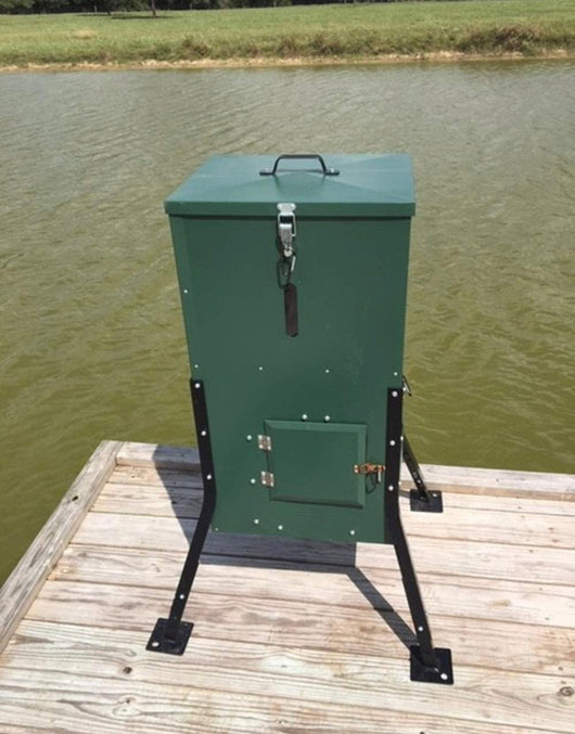 Foreverlast Inc. Woods to Water Directional Fish/Wildlife Feeder, 125 LBS, Green- NEW IN BOX!!!