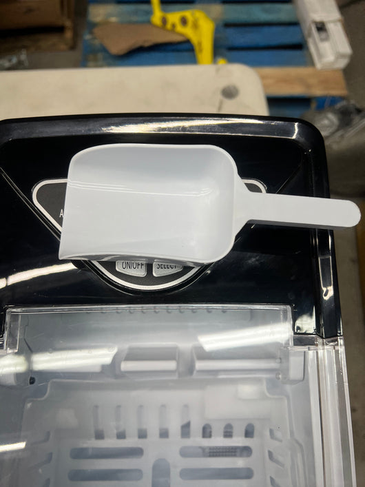 Frigidaire Counter Top Maker, Produces 26 pounds Ice per Day, Stainless Steel, Stainless!! USED, TESTED WORKS GREAT!!