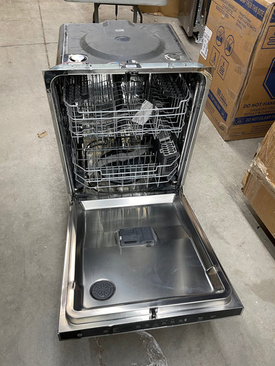 GE 24 Inch Wide 16 Place Setting Energy Star Rated Built-In Fully Integrated Dishwasher with Sanitize - used - major home center return item