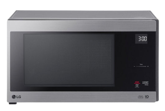 LG 1.5 cu. ft. Neo Chef Countertop Microwave with Smart Inverter, Stainless Steel!! NEW IN BOX!!