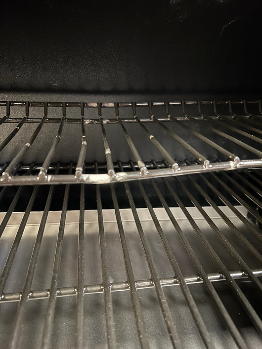 Traeger Pellet Grills Pro 34 Wood Pellet Grill and Smoker, Bronze- NEW AND ASSEMBLED, PELLET BOX IS DENTED FROM SHIPPING BUT STILL WORKS PERFECTLY FINE!!