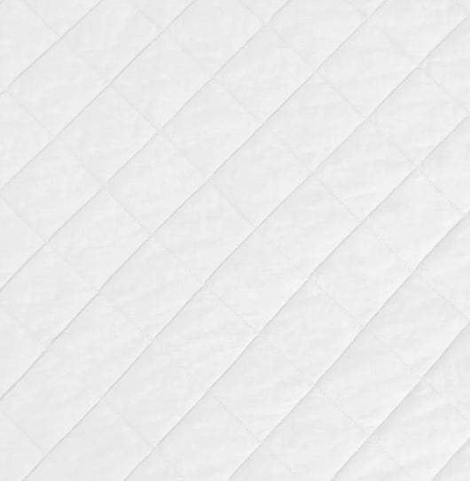 Gap Home Washed Frayed Edge Organic Cotton Quilt, Full/Queen, White- NEW!!!
