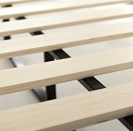 ZINUS Metal Box Spring with Wood Slats /7.5 Inch Mattress Foundation / Sturdy Steel Structure / Easy Assembly, Queen- NEW IN BOX!!!
