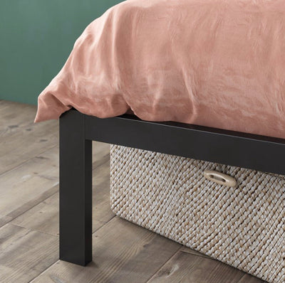 Zinus Mia 14” Black Metal Platform Bed Frame, Full- NEW IN BOX!!!