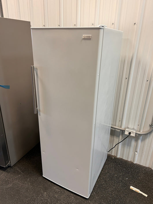Commercial Cool CCUG108W Vertical Convertible Freezer or Refrigerator!  -Brand new out of the box, but does have two small indents on the door from shipping, photos shown