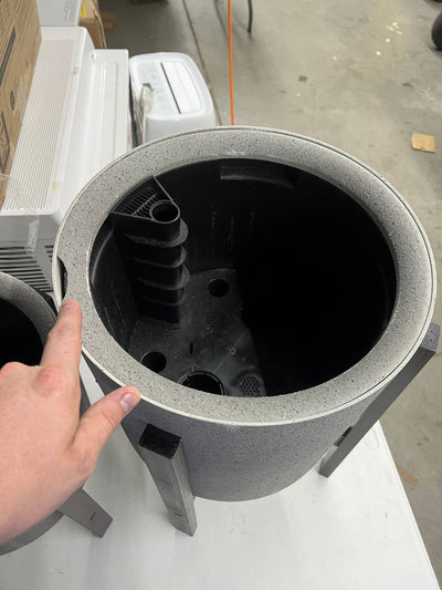 Vita Växa Planters, 2-pack (new out of the box, shipping damage- see pictures)