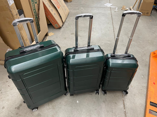 3 piece hard side luggage set - brand new - 20” / 24” / 28”