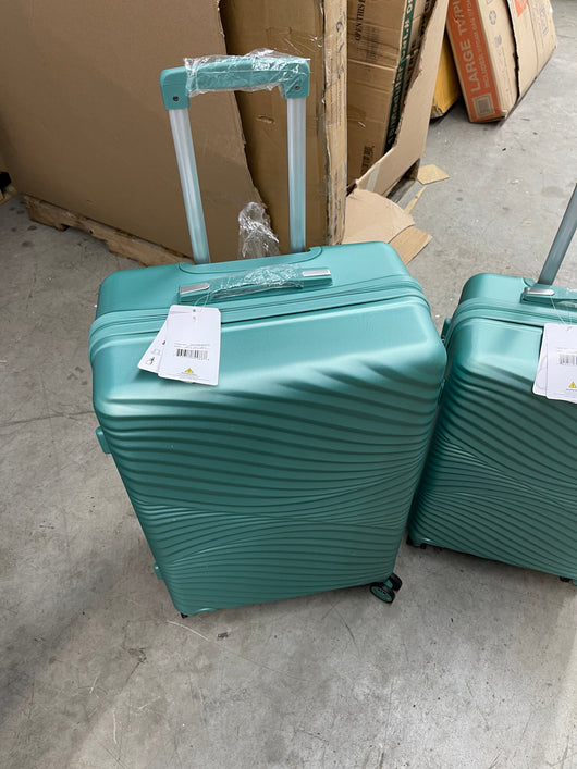 HIKOLAYAE Catalina Waves Nested Hardside Luggage Set in Elite Mint, 3 Piece - TSA Compliant- brand new set