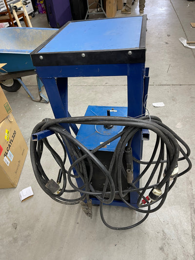 Miller Electric 907722 stick welder, thunderbolt series, used/ WORKS GREAT !  Smooth arc !