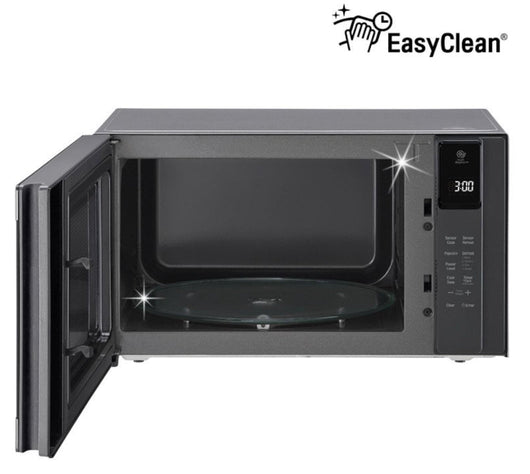 LG 1.5 cu. ft. Neo Chef Countertop Microwave with Smart Inverter, Stainless Steel!! NEW IN BOX!!