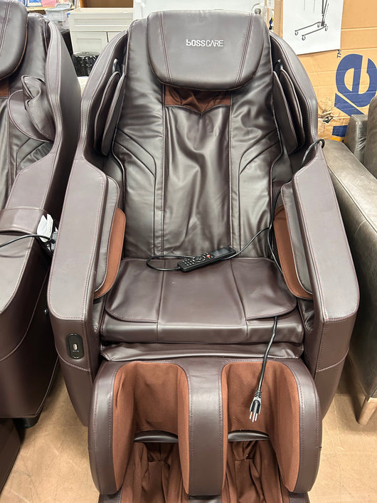 BOSSCARE Assembled Massage Chair Recliner with Zero Gravity Full Body Massage Brown!  -Brand new and assembled (Has cracked plastics on the back and is missing remote holster)