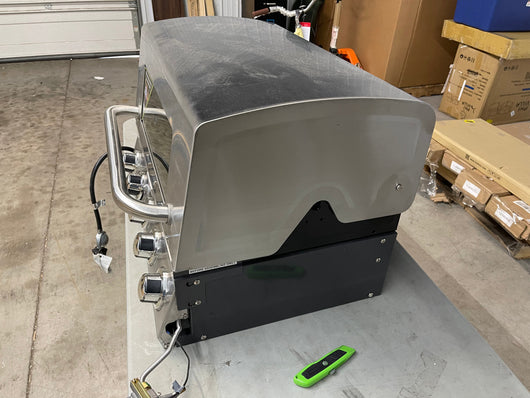 So……  Here’s a sad story-  We opened up this $500 grill only to find that the previous department store customer kept specific parts and shipped back the grill body.  It’s a Cuisinart A10 grill - new - but what you see in the pics is what you get.