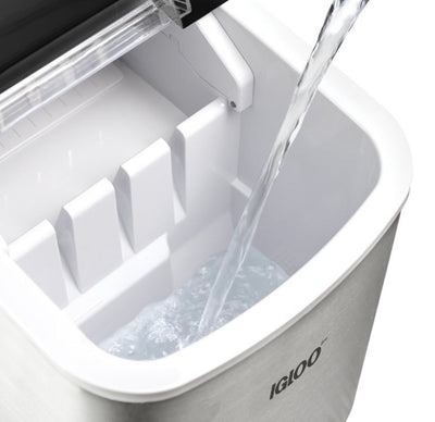 Igloo IGLICEB33BK 33-Pound Automatic Portable Countertop Ice Maker Machine, Black- Lightly Used, Very Clean!!!