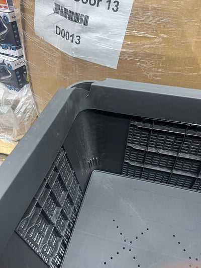 Keter 19.4" x 44.9" x 29.8" Black Resin Raised Garden Kit!! BRAND NEW, MINOR CRACK FROM SHIPPING!!