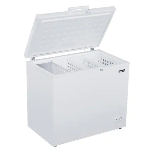 Magic Chef 8.7 cu. ft. Manual Defrost Chest Freezer in White**New,Dented from shipping**