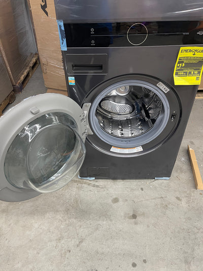 LG WashTower Single Unit Gas  with Center Control 4.5 cu. ft. Front Load Washer and 7.4 cu. ft. Dryer!  -Brand new never used, scratch and dent unit - , photos shown
