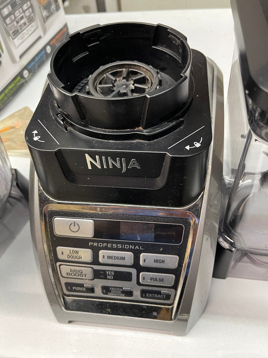 Ninja® Professional Plus Kitchen System with Auto-iQ® and 72 oz.* Total Crushing® Blender Pitcher- slightly used