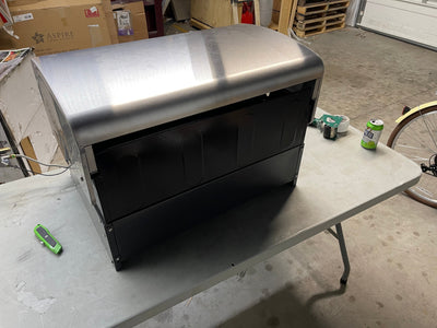 So……  Here’s a sad story-  We opened up this $500 grill only to find that the previous department store customer kept specific parts and shipped back the grill body.  It’s a Cuisinart A10 grill - new - but what you see in the pics is what you get.