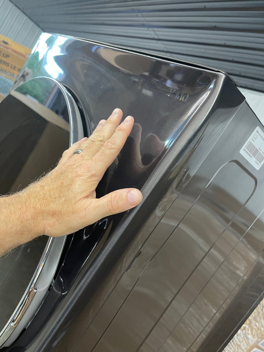 LG WashTower Single Unit Gas  with Center Control 4.5 cu. ft. Front Load Washer and 7.4 cu. ft. Dryer!  -Brand new never used, scratch and dent unit - , photos shown