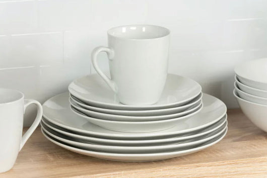 Ten Strawberry Street Simply White Coupe 16-Piece Ceramic Dinnerware Set- NEW IN BOX!!!!