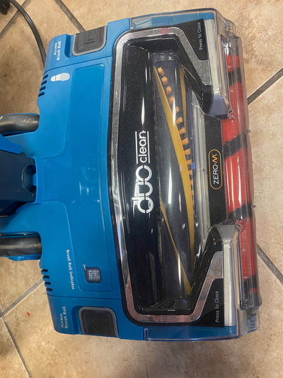 Shark Apex Stick Vacuum with DuoClean & Self Cleaning Brushroll!! VERY LIGHTY USED, SUPER CLEAN!!