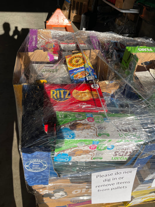 C-STCO BEVERAGE AND SNACKS GROCERY PALLET     NUMBER 1837     MOST DATES ARE GOOD      $159