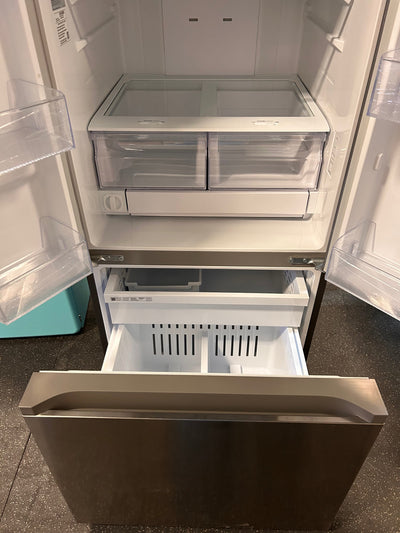 Samsung 22-cu ft French Door Refrigerator with Ice Maker (Fingerprint Resistant Stainless Steel) ENERGY STAR!  -Brand new out of the box