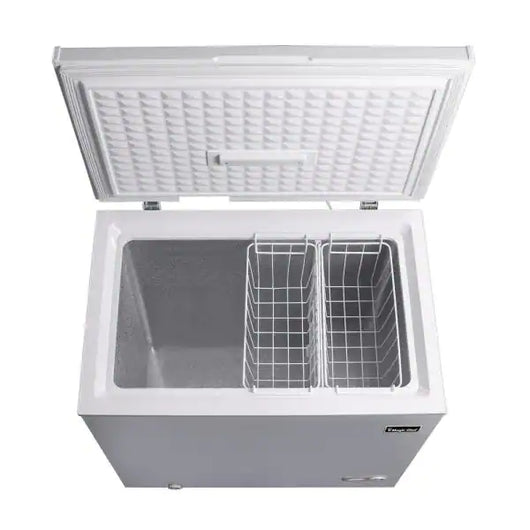 Best Seller Magic Chef 7.0 cu. ft. Chest Freezer in White**New,dented from shipping**