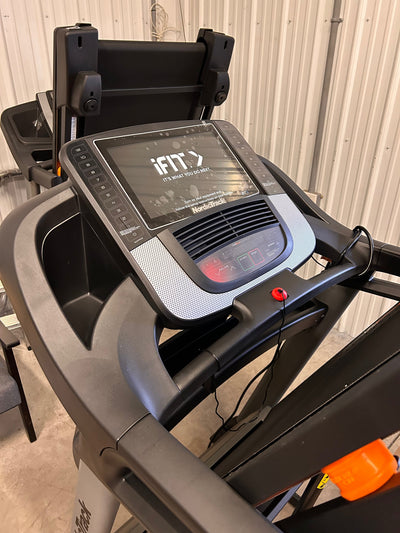 NordicTrack T Series -T 9.5 S!    -Brand new and assembled (Accessory tray is cracked, photos shown)