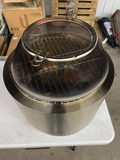 HotShot 22” Wood Burning Fire Pit!! USED - LIGHLTY DIRTY ON THE INSIDE - WORKS GREAT!!