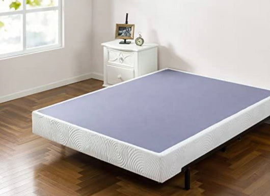 ZINUS Metal Box Spring with Wood Slats /7.5 Inch Mattress Foundation / Sturdy Steel Structure / Easy Assembly, Queen- NEW IN BOX!!!