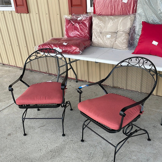 Better Homes & Gardens Clayton Court Outdoor Metal 3-Piece Bistro Set, Red**Missing table**