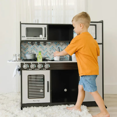 Melissa & Doug Wooden Chef’s Pretend Play Toy Kitchen With “Ice” Cube Dispenser – Charcoal**New in box**